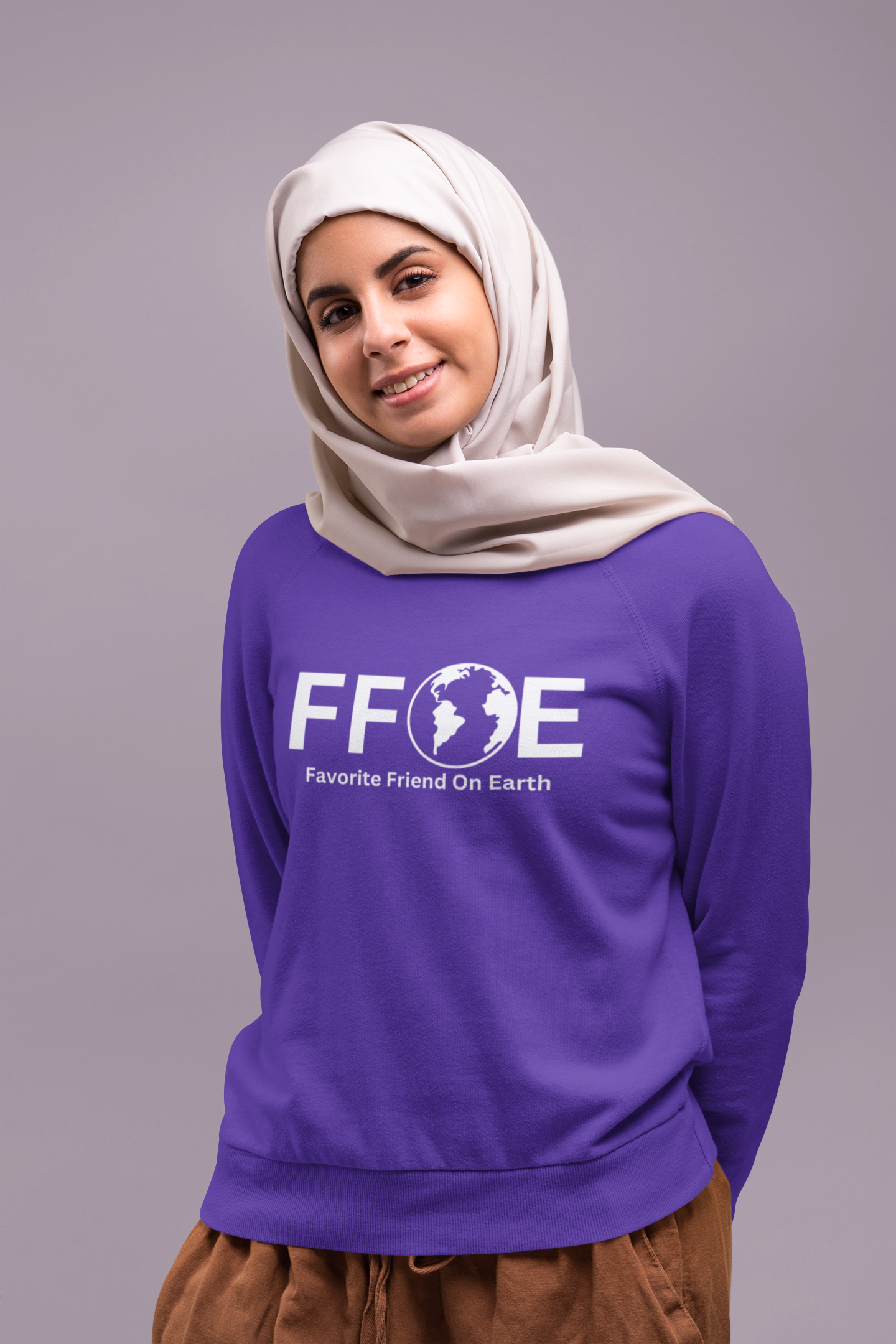 Favorite Friend On Earth Sweatshirt (FFOE) – Unisex Heavy Blend Crewneck